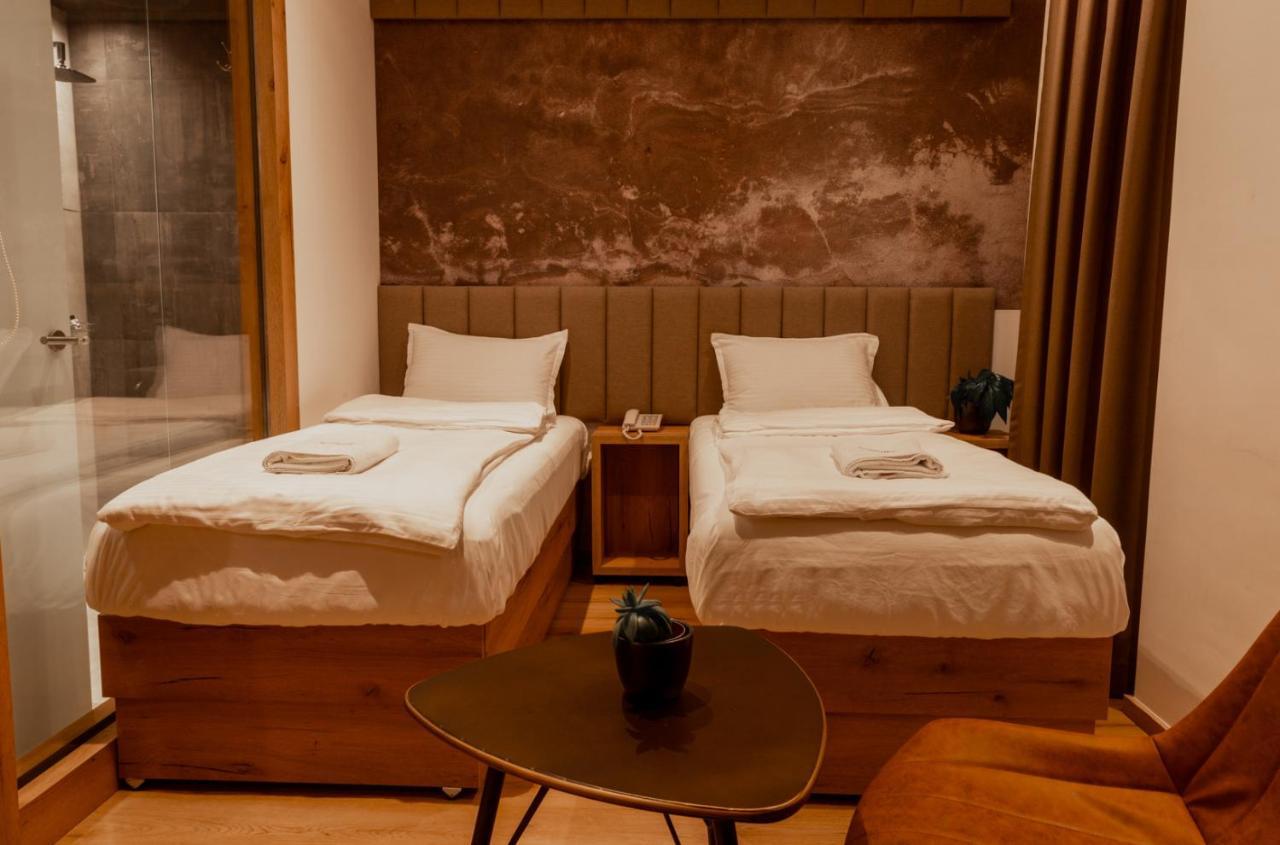 Roadside Hotel Lipjan 외부 사진