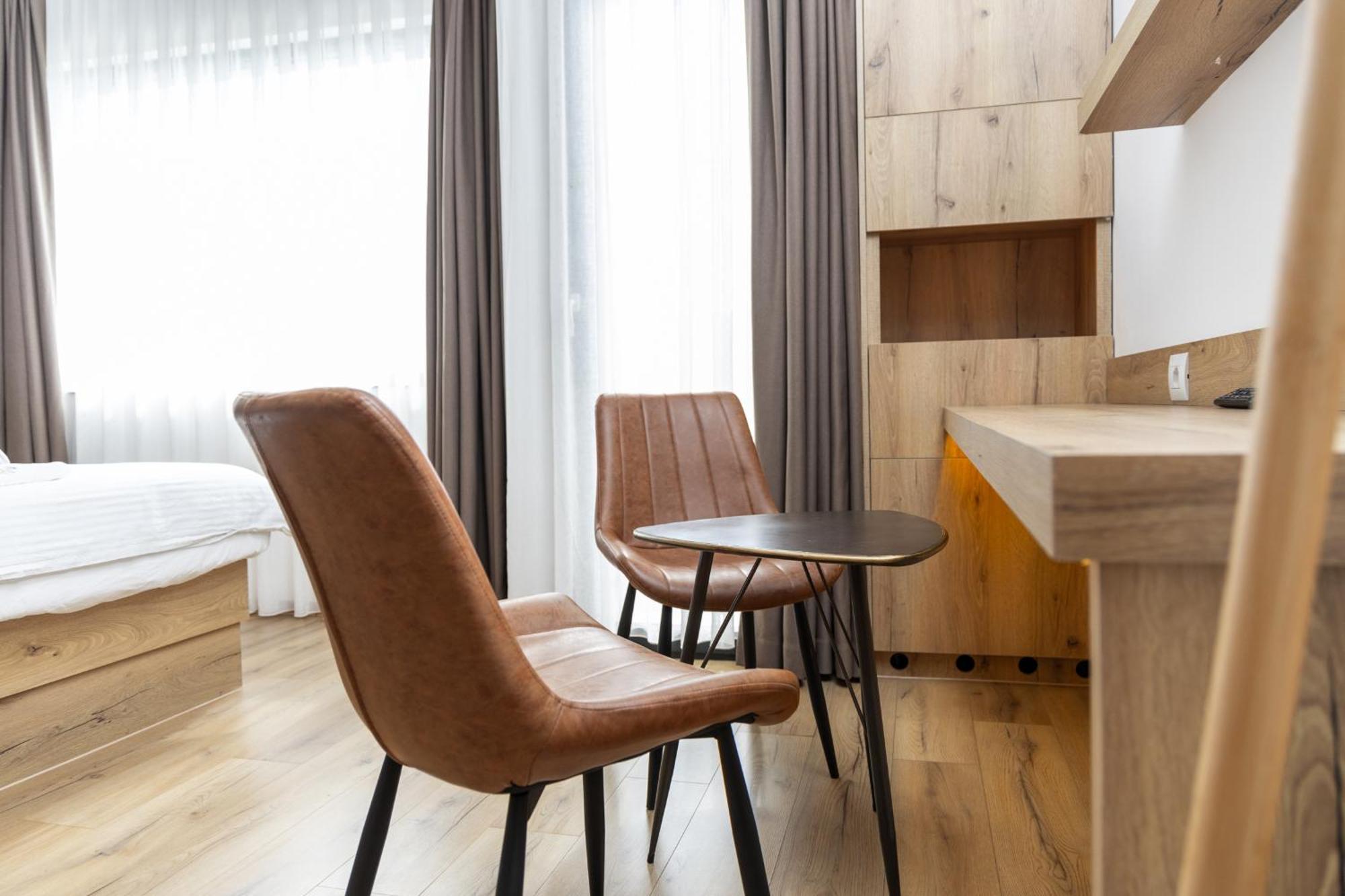 Roadside Hotel Lipjan 외부 사진
